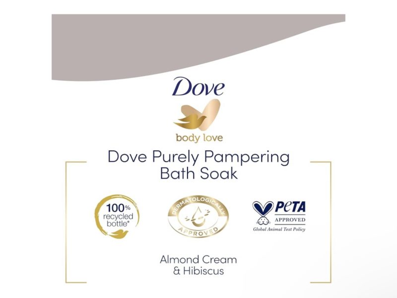 Dove Soothing Caring Bath Bath Soak with ¼ moisturising cream, almond cream & hibiscus for an indulgent bubble bath 450 ml - Image 6